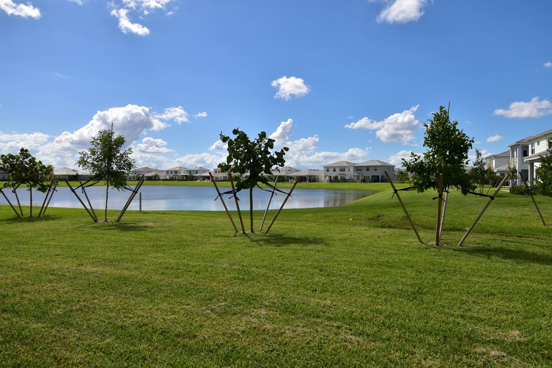 For Rent: $3,500 (3 beds, 2 baths, 1800 Square Feet)