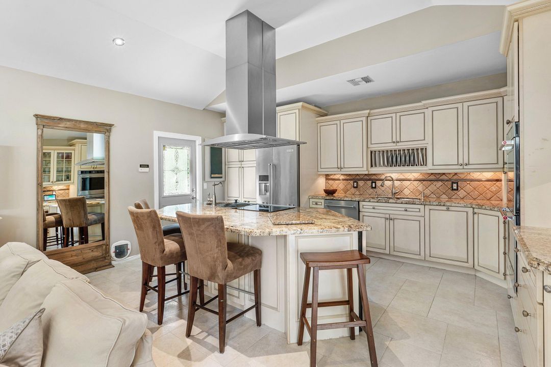 На продажу: $4,250,000 (3 спален, 3 ванн, 2322 Квадратных фут)