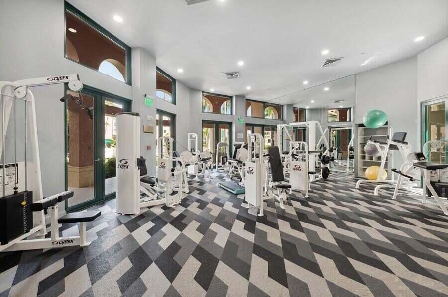 待售: $1,199,000 (2 贝兹, 2 浴室, 1706 平方英尺)