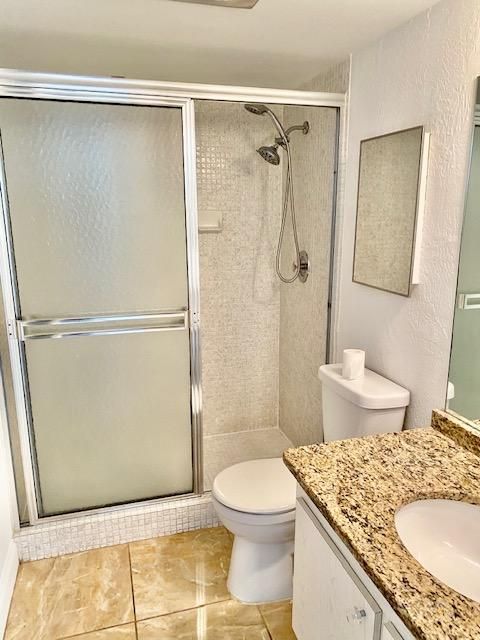 出租: $2,200 (2 贝兹, 2 浴室, 1005 平方英尺)