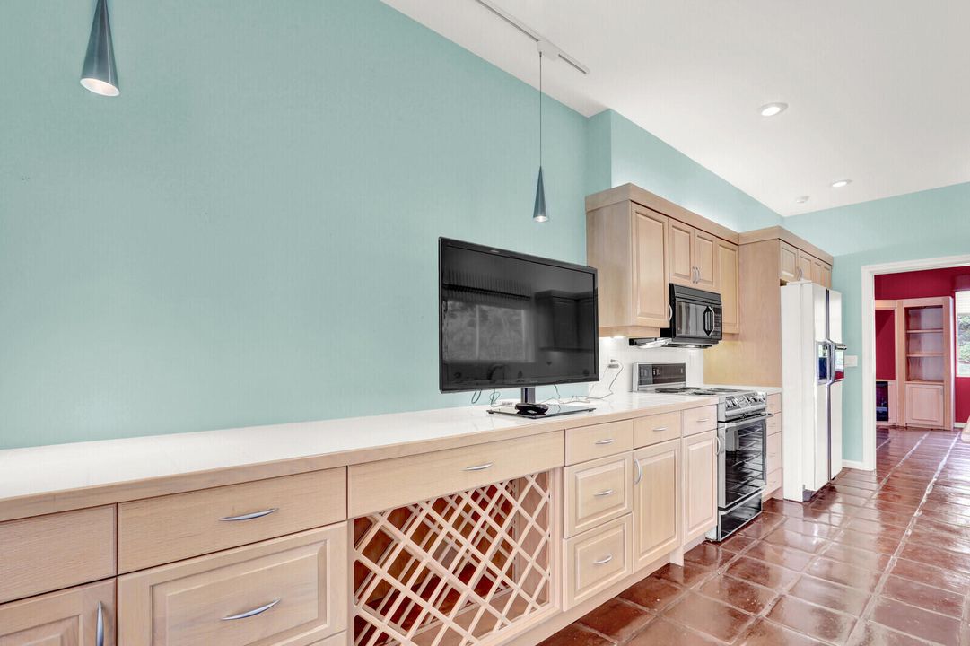 待售: $2,995,000 (4 贝兹, 3 浴室, 3236 平方英尺)