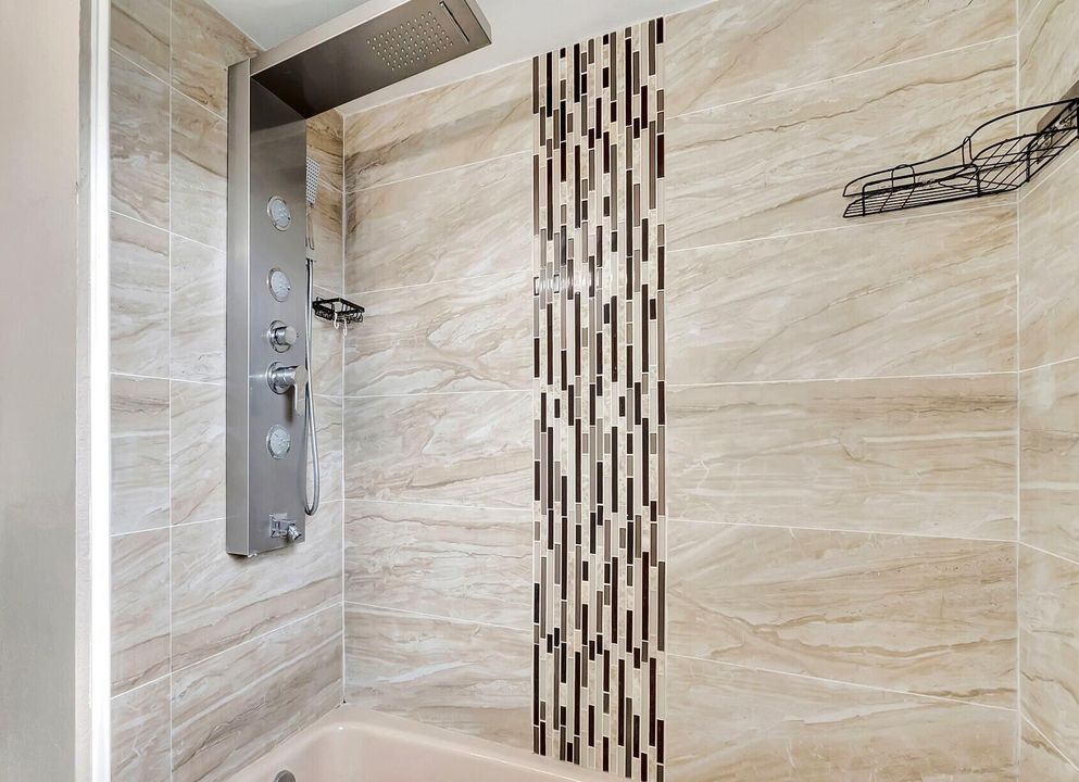 出租: $2,200 (2 贝兹, 2 浴室, 1176 平方英尺)