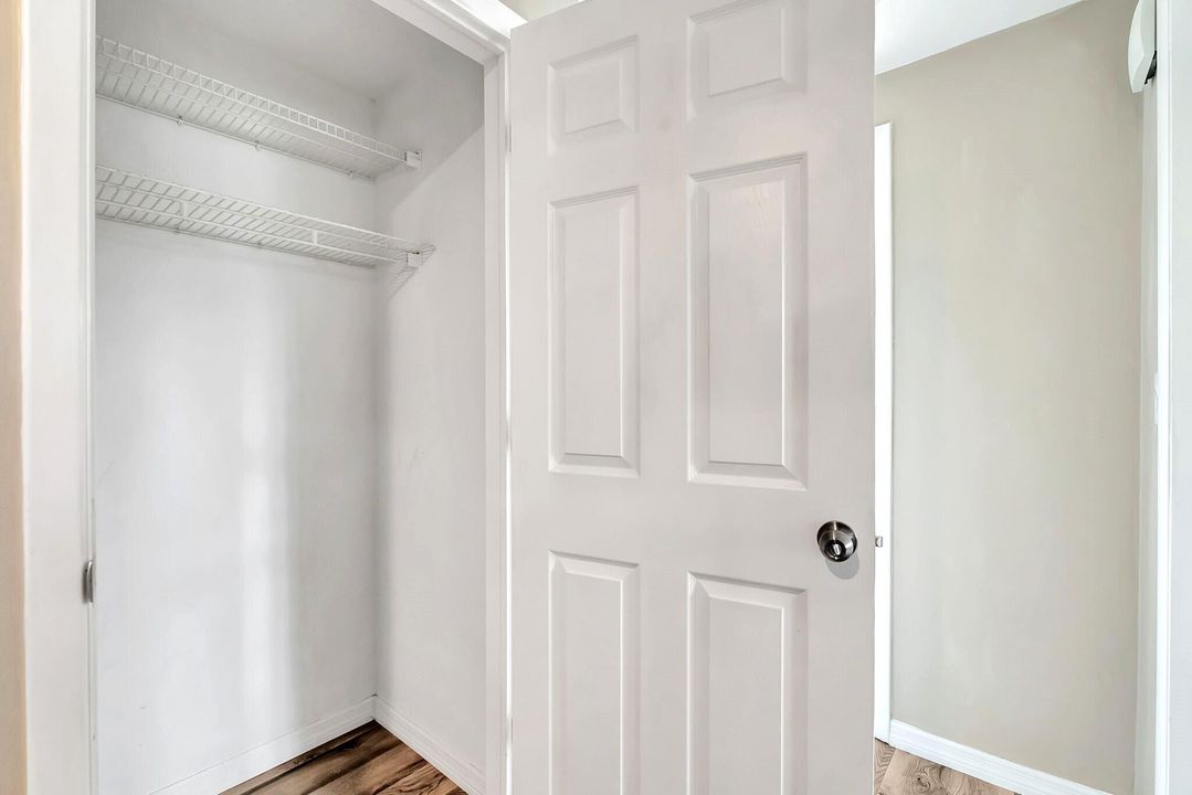 出租: $2,200 (2 贝兹, 2 浴室, 1176 平方英尺)