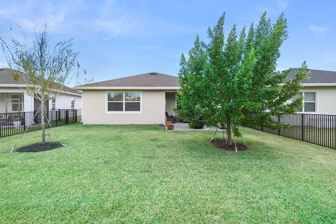 待售: $429,900 (3 贝兹, 2 浴室, 1693 平方英尺)