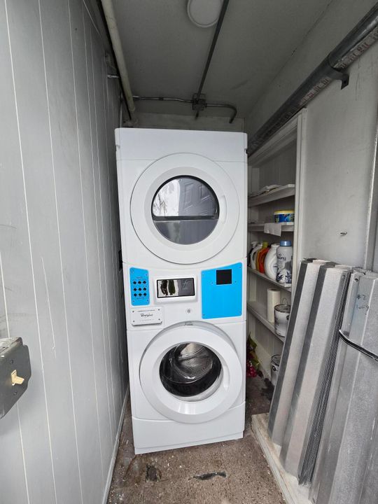 出租: $2,100 (1 贝兹, 1 浴室, 480 平方英尺)