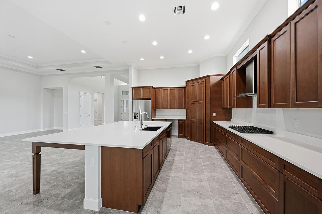 For Sale: $1,088,920 (5 beds, 5 baths, 3752 Square Feet)