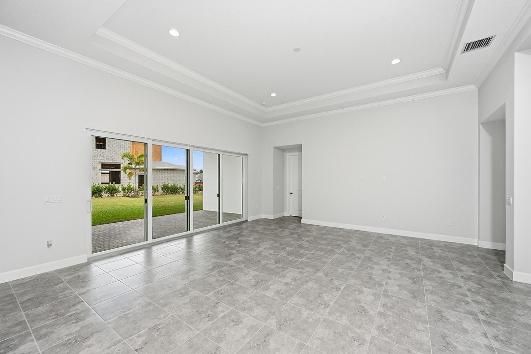 For Sale: $1,088,920 (5 beds, 5 baths, 3752 Square Feet)