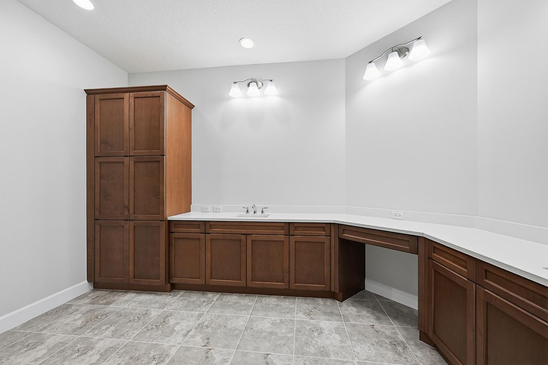 For Sale: $1,088,920 (5 beds, 5 baths, 3752 Square Feet)