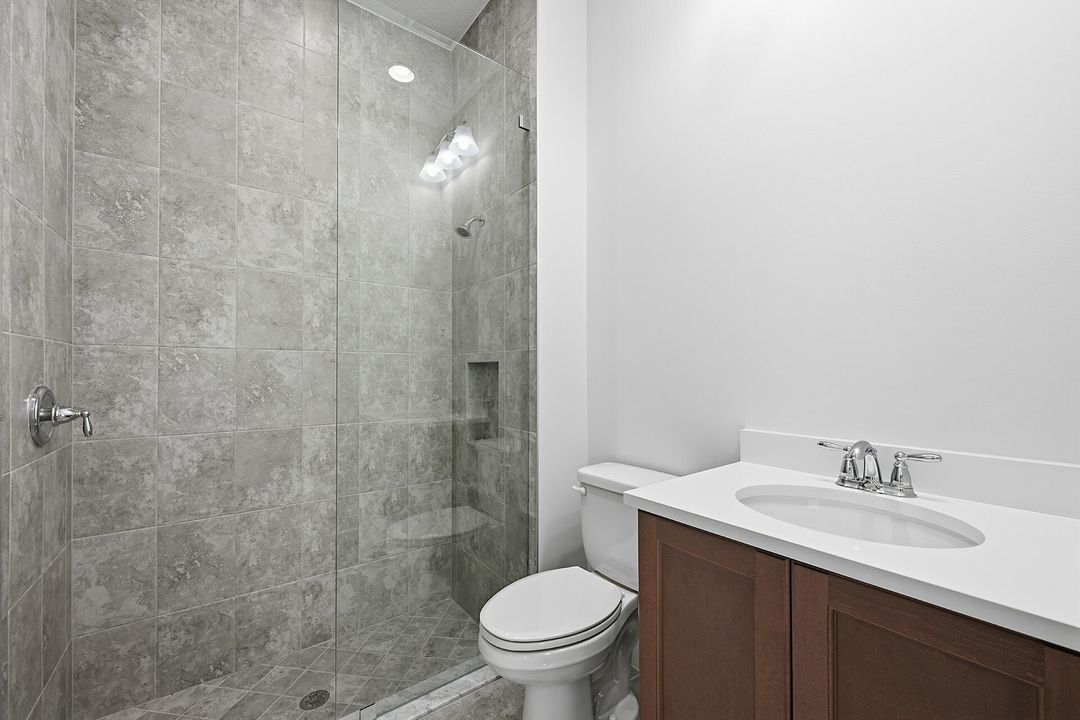 For Sale: $1,088,920 (5 beds, 5 baths, 3752 Square Feet)