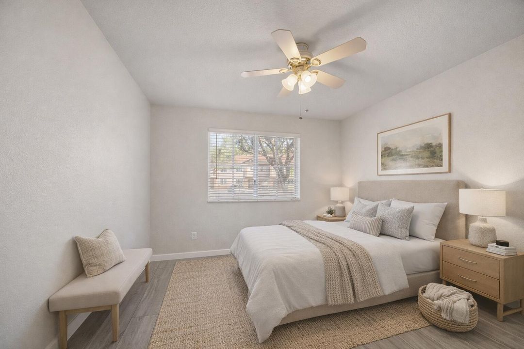 For Sale: $250,000 (3 beds, 2 baths, 1092 Square Feet)