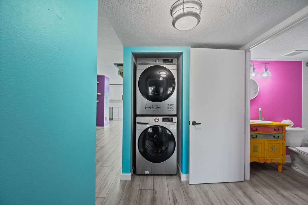 For Sale: $250,000 (3 beds, 2 baths, 1092 Square Feet)