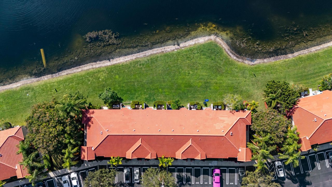 For Sale: $250,000 (3 beds, 2 baths, 1092 Square Feet)