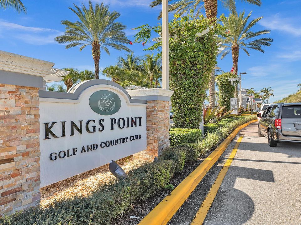 For Rent: $1,695 (2 beds, 2 baths, 880 Square Feet)