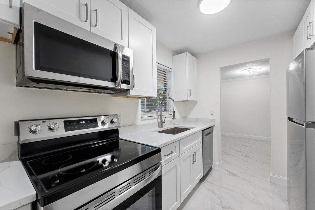 В аренду: $1,799 (1 спален, 1 ванн, 648 Квадратных фут)