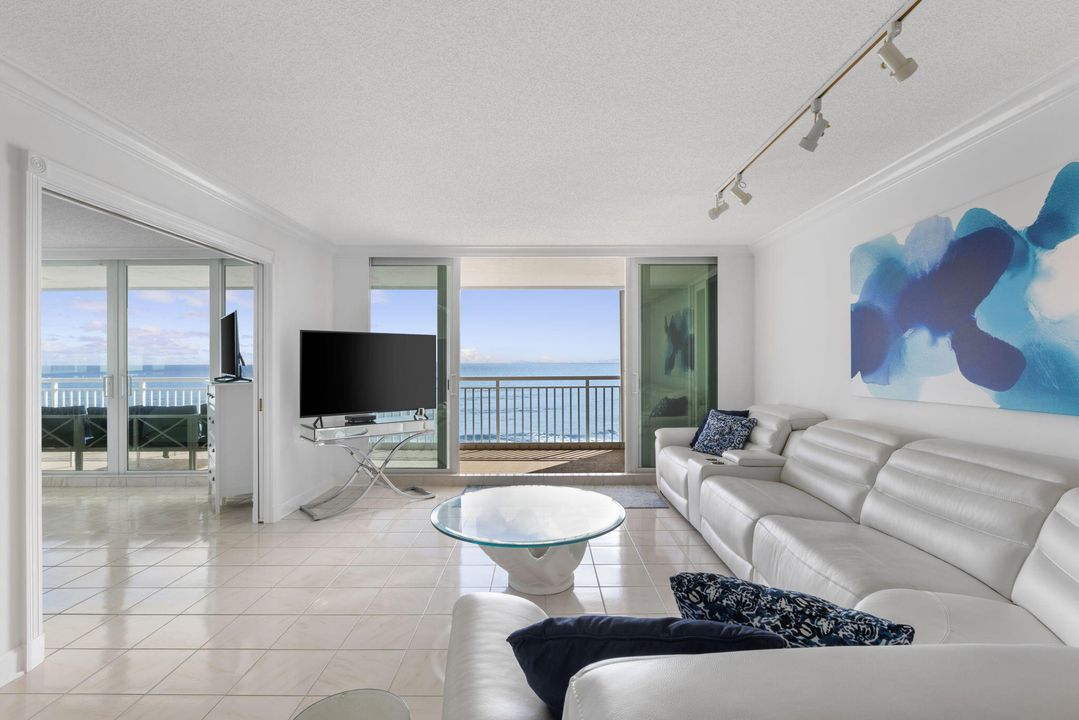 For Rent: $8,500 (2 beds, 2 baths, 1592 Square Feet)