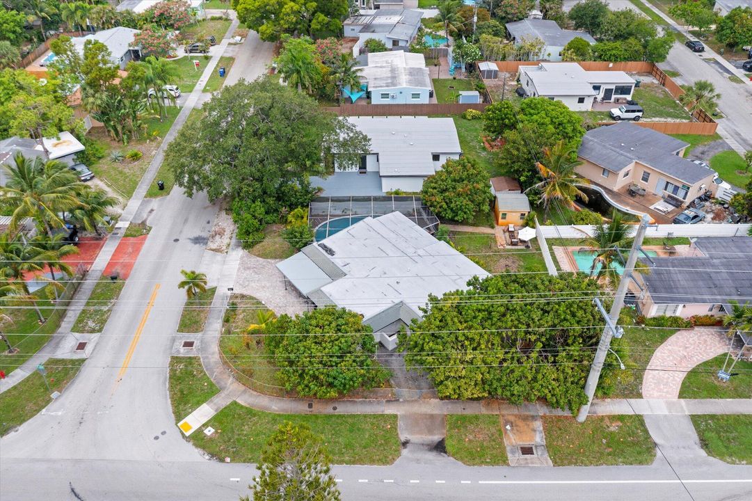 В аренду: $4,700 (4 спален, 2 ванн, 1856 Квадратных фут)