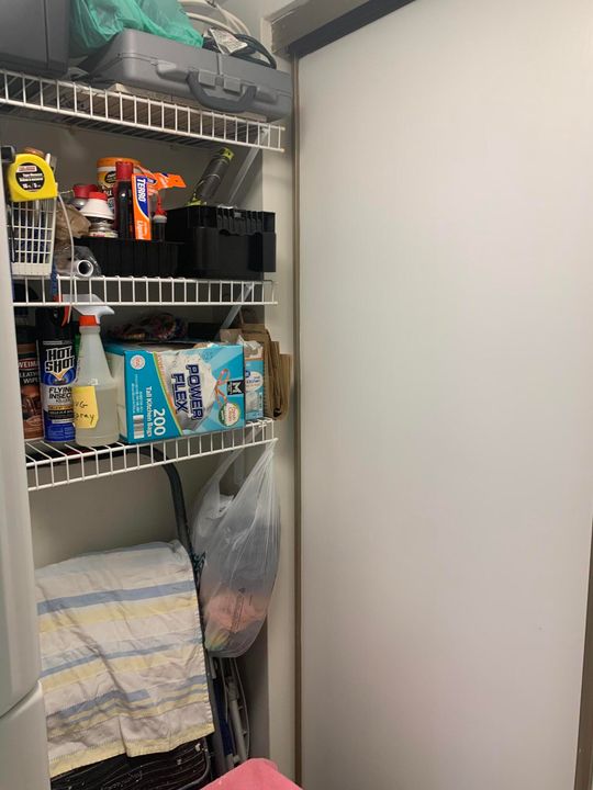 For Sale: $215,000 (2 beds, 2 baths, 1294 Square Feet)