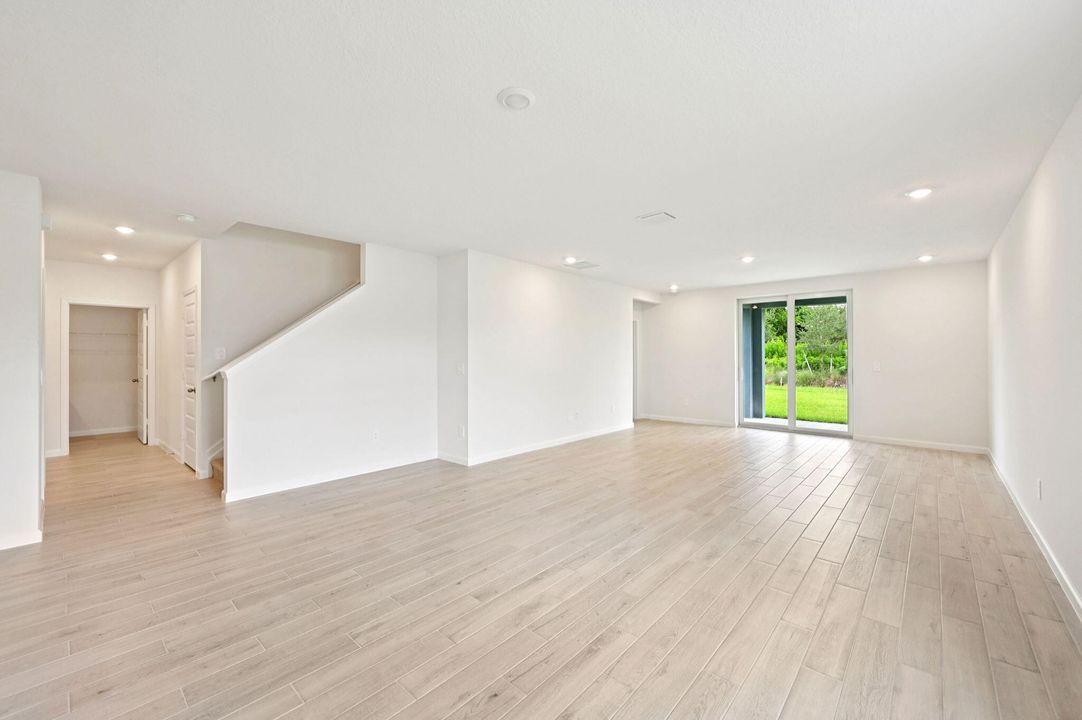 En Venta: $462,290 (4 camas, 2 baños, 2503 Pies cuadrados)