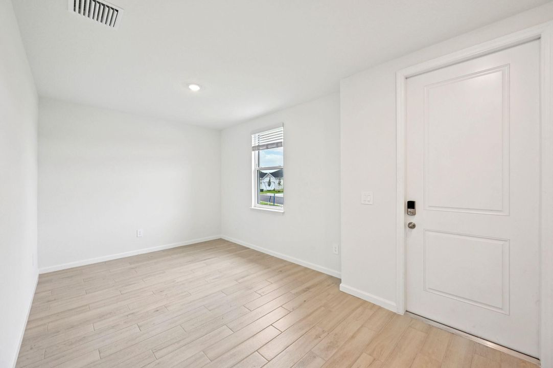 En Venta: $462,290 (4 camas, 2 baños, 2503 Pies cuadrados)