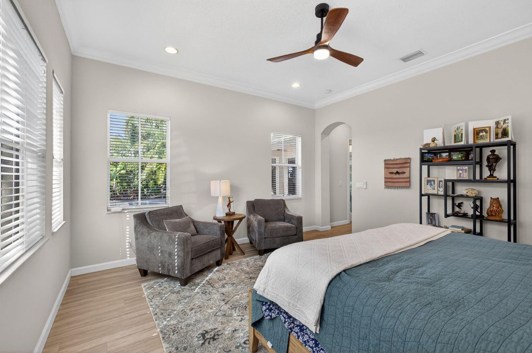 For Sale: $1,275,000 (3 beds, 3 baths, 2352 Square Feet)