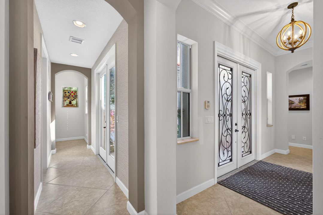 For Sale: $1,275,000 (3 beds, 3 baths, 2352 Square Feet)