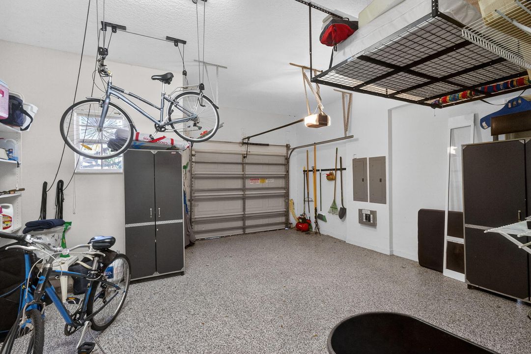 For Sale: $1,275,000 (3 beds, 3 baths, 2352 Square Feet)