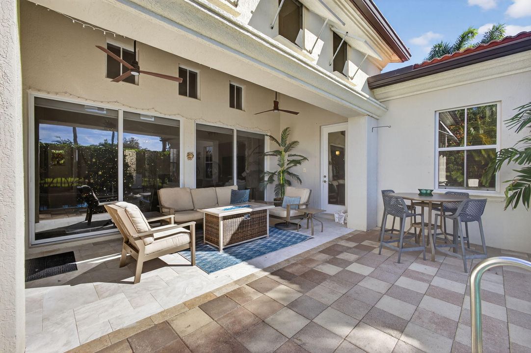 For Sale: $1,275,000 (3 beds, 3 baths, 2352 Square Feet)