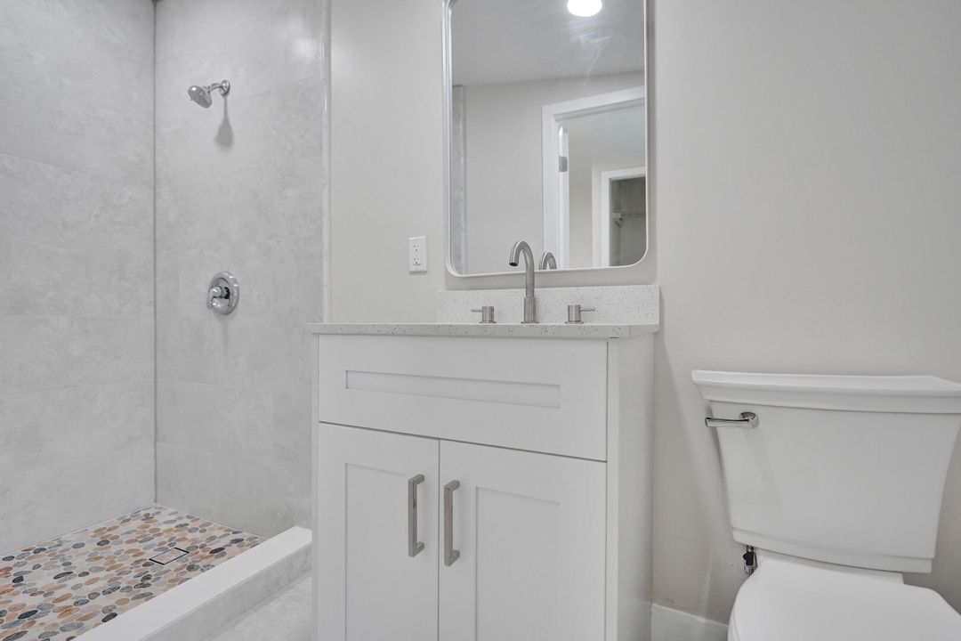 For Rent: $2,300 (3 beds, 2 baths, 1045 Square Feet)