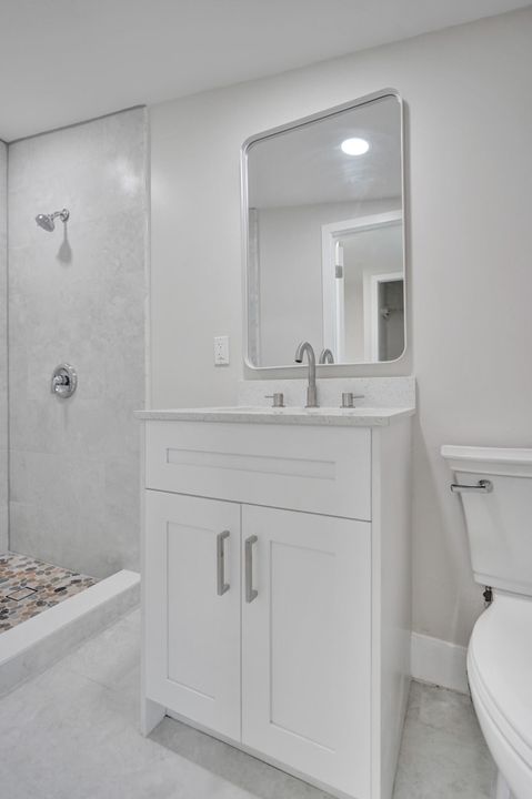 For Rent: $2,300 (3 beds, 2 baths, 1045 Square Feet)