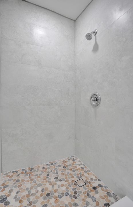 For Rent: $2,300 (3 beds, 2 baths, 1045 Square Feet)