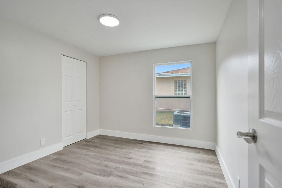 For Rent: $2,300 (3 beds, 2 baths, 1045 Square Feet)