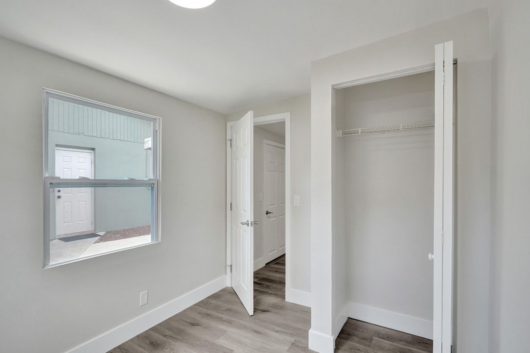 For Rent: $2,300 (3 beds, 2 baths, 1045 Square Feet)