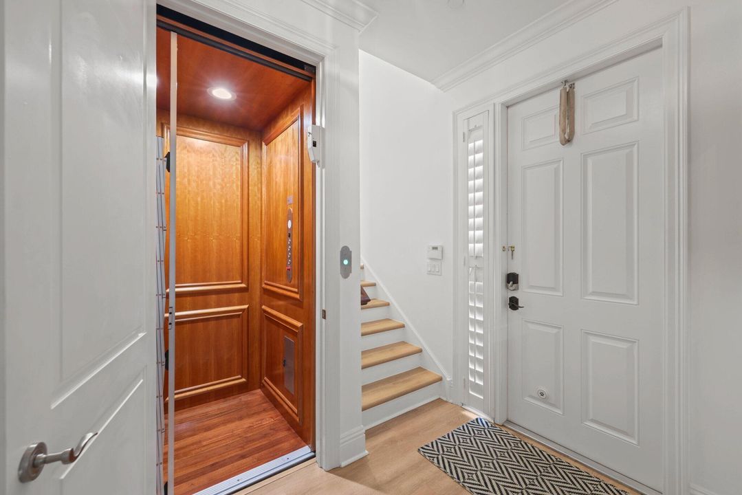 For Rent: $8,500 (4 beds, 3 baths, 2052 Square Feet)