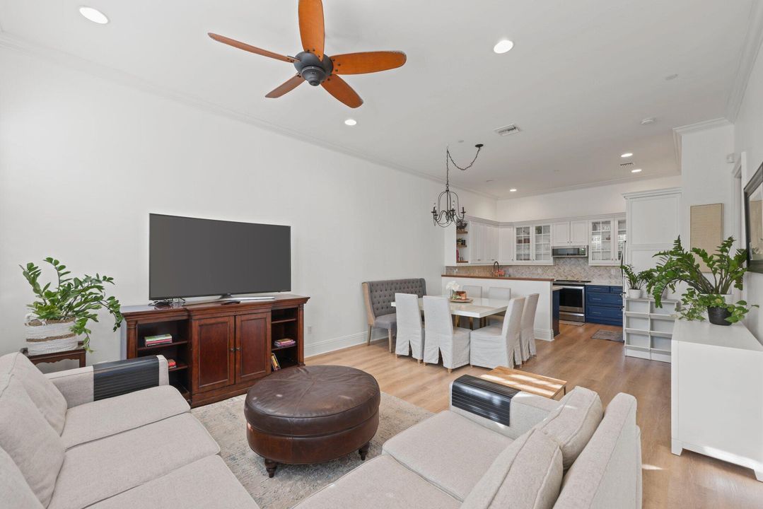 For Rent: $8,500 (4 beds, 3 baths, 2052 Square Feet)