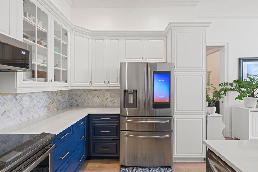 For Rent: $8,500 (4 beds, 3 baths, 2052 Square Feet)