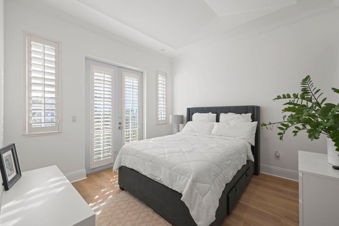 For Rent: $8,500 (4 beds, 3 baths, 2052 Square Feet)