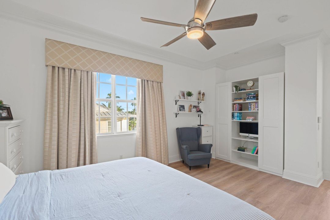 For Rent: $8,500 (4 beds, 3 baths, 2052 Square Feet)