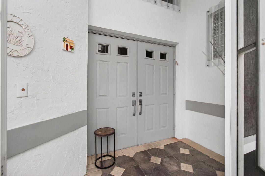 For Sale: $519,000 (3 beds, 3 baths, 2402 Square Feet)