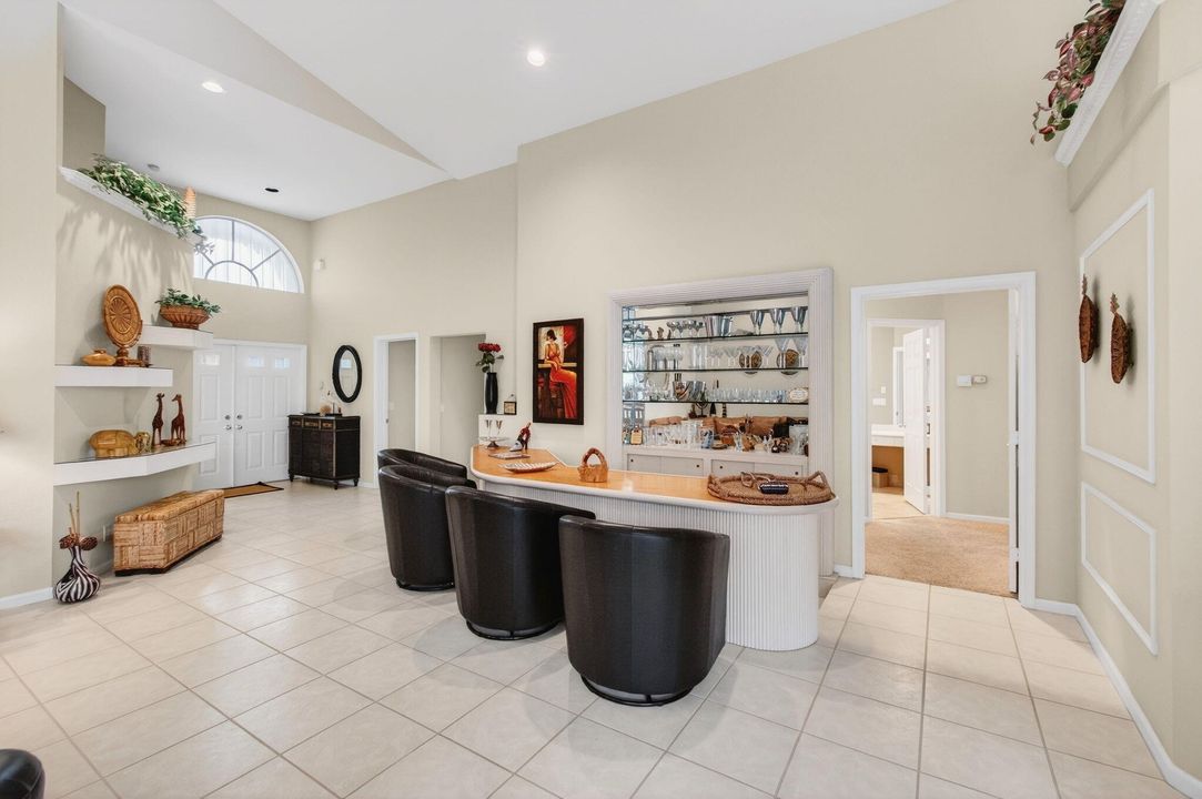 For Sale: $519,000 (3 beds, 3 baths, 2402 Square Feet)