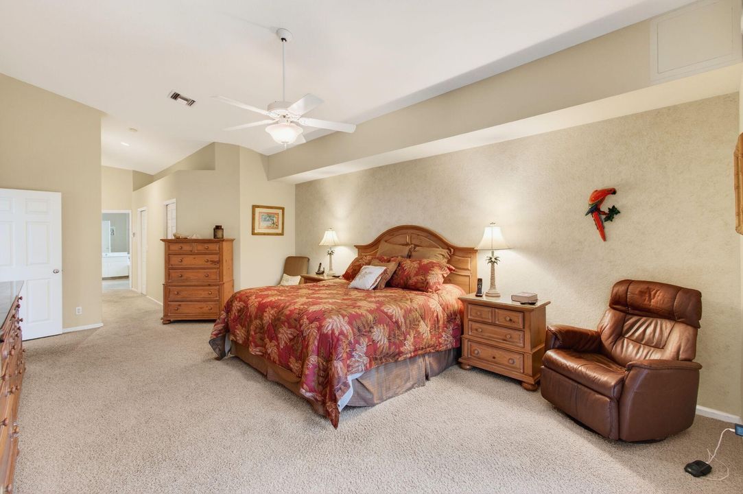 For Sale: $519,000 (3 beds, 3 baths, 2402 Square Feet)