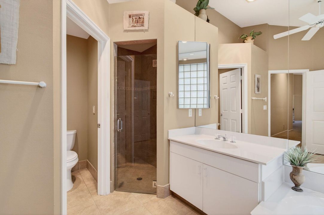 For Sale: $519,000 (3 beds, 3 baths, 2402 Square Feet)