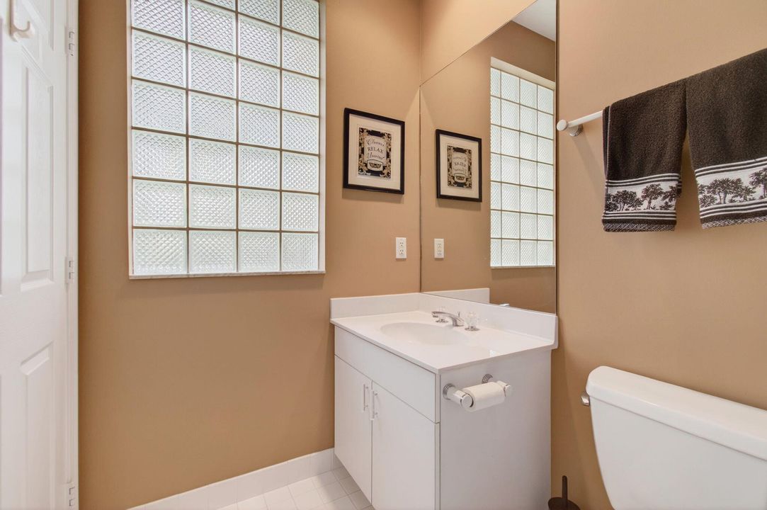 For Sale: $519,000 (3 beds, 3 baths, 2402 Square Feet)