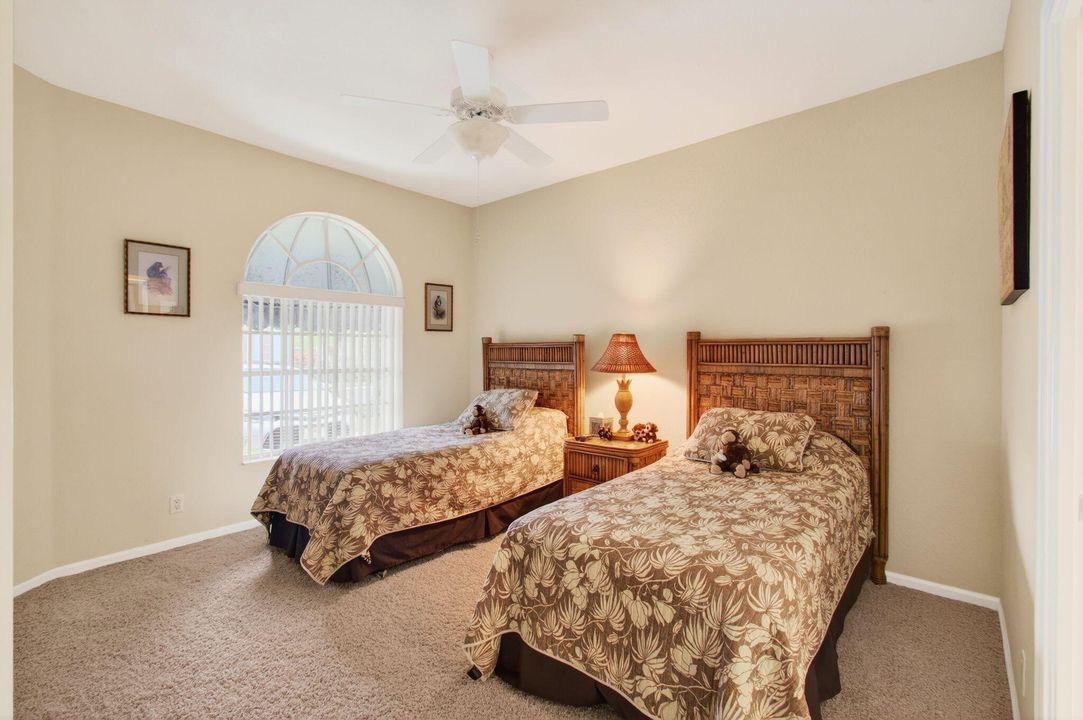 For Sale: $519,000 (3 beds, 3 baths, 2402 Square Feet)