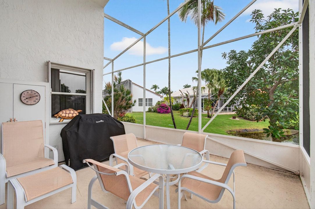 For Sale: $519,000 (3 beds, 3 baths, 2402 Square Feet)