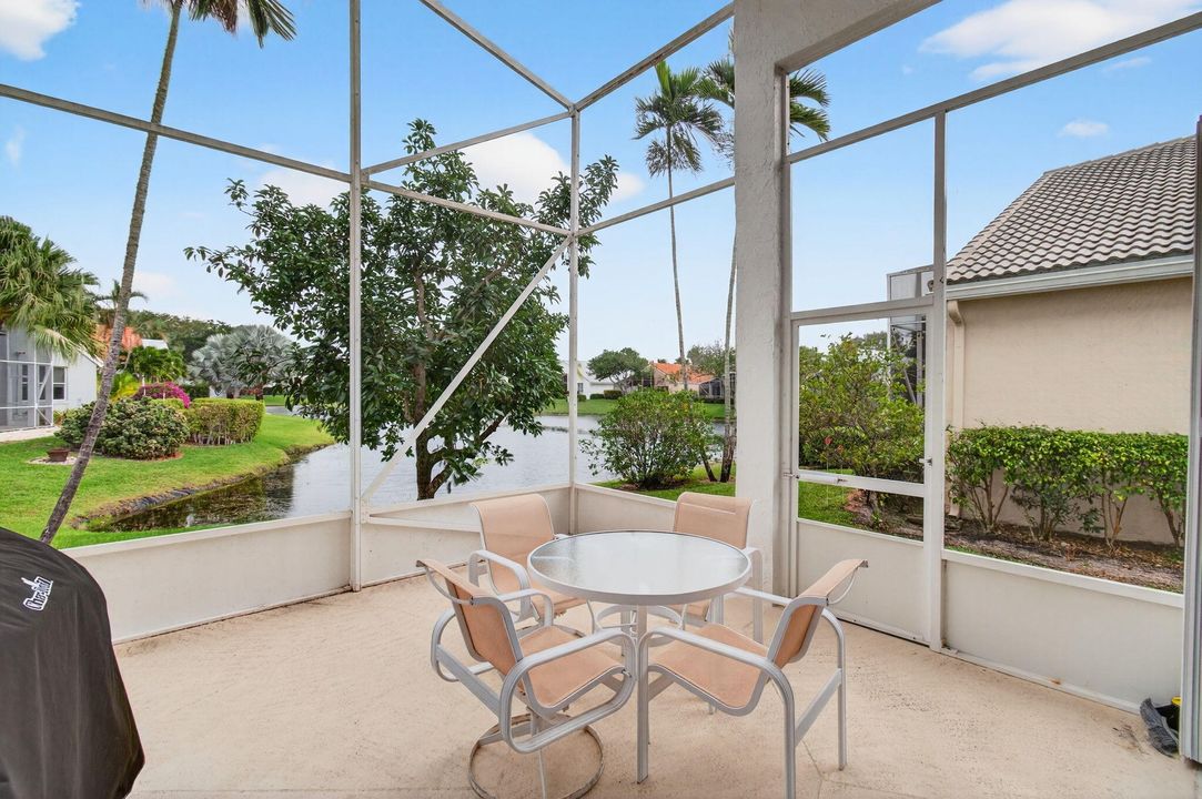 For Sale: $519,000 (3 beds, 3 baths, 2402 Square Feet)