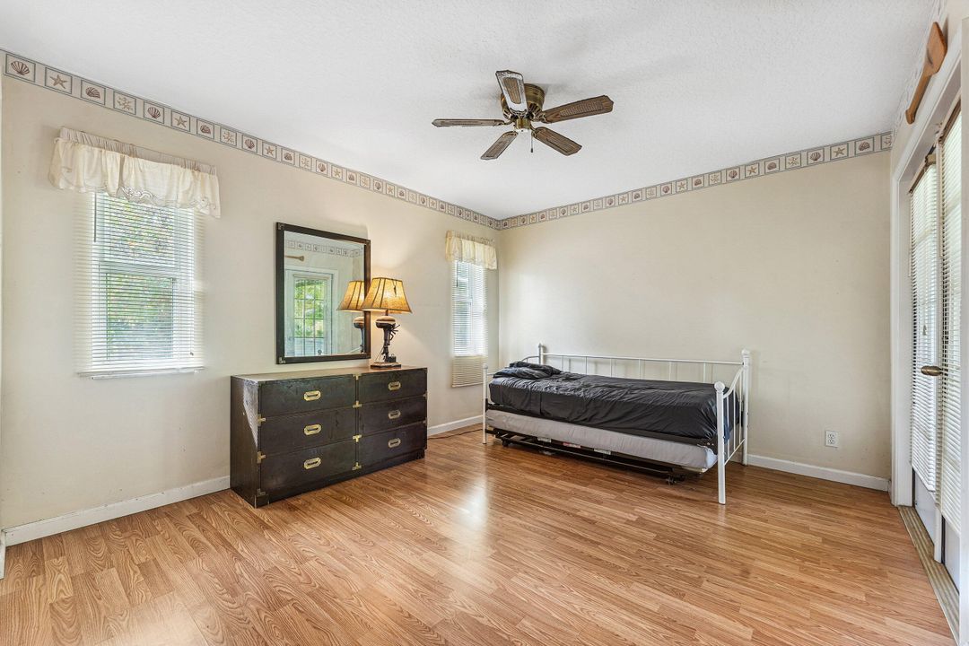 For Sale: $589,000 (3 beds, 2 baths, 1938 Square Feet)