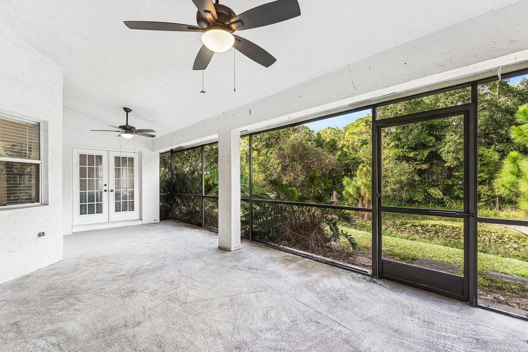 For Sale: $589,000 (3 beds, 2 baths, 1938 Square Feet)