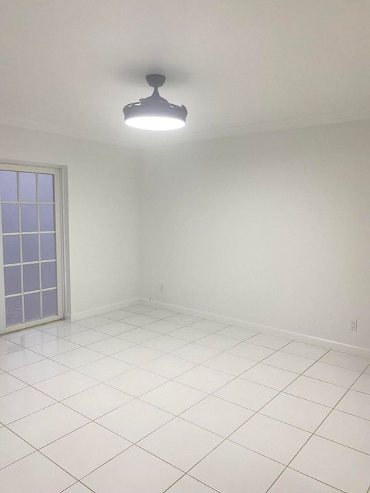 В аренду: $3,650 (2 спален, 2 ванн, 1106 Квадратных фут)