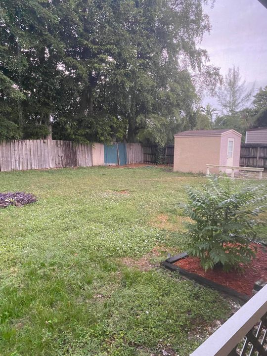 В аренду: $3,650 (2 спален, 2 ванн, 1106 Квадратных фут)