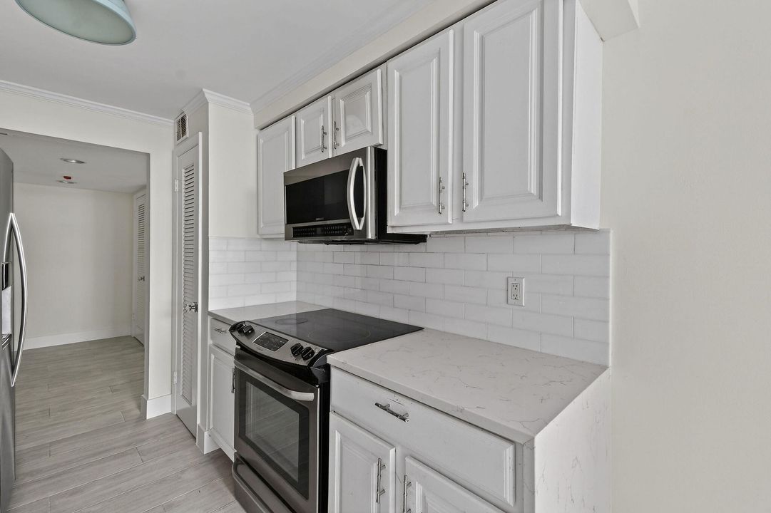 For Rent: $5,500 (3 beds, 2 baths, 1590 Square Feet)